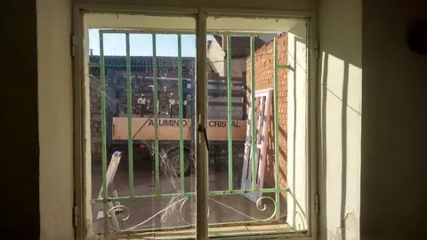 Sustitución de puertas y ventanas de hierro por aluminio